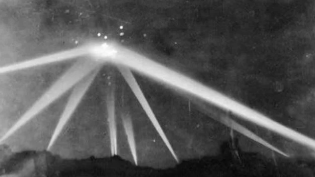 25 Februar 1942 UFO Billede ægte bevis på rumvæsner